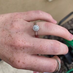 14k white gold diamond ring